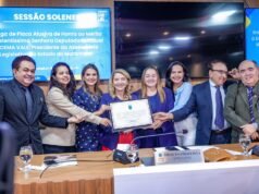 Iracema Vale recebe Placa de Honra ao Mérito na Câmara Municipal de São Luís