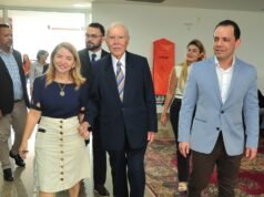 Iracema Vale recebe José Sarney em visita de cortesia à Assembleia Legislativa