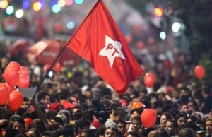 Resolução do PT aponta reeleição de Lula e eleição de senadores como prioridades
