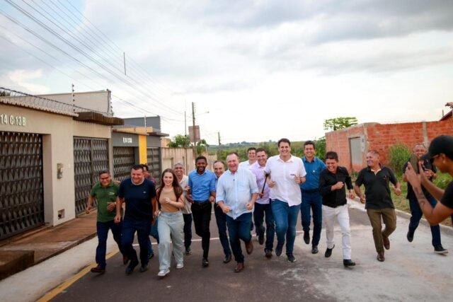 4dd97f8d-1cd3-4c45-a84c-4406782faf7c