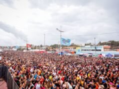 500 mil foliões participam do primeiro dia de pré-carnaval na Litorânea