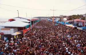Último dia de Pré-Carnaval reúne 280 mil pessoas na Avenida Litorânea