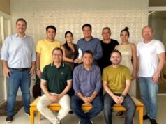 Última colocação de vice em pesquisas é desespero de dinistas, diz deputado