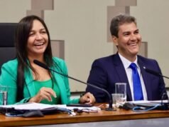 Eliziane rebate irmão de Braide e ratifica reeleição para o Senado