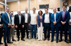 Dinistas vibram com pré-candidatura de Eduardo Braide