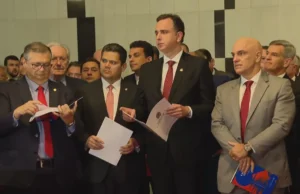 Dino e Moraes se juntaram a senadores para barrar Messias no STF