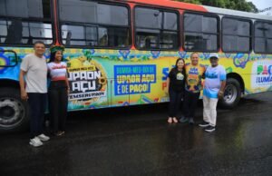 Prefeito Fred Campos amplia apoio à cultura com entrega de ônibus para brincadeiras juninas