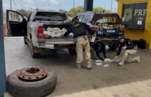PRF apreende 152 quilos de cocaína na BR 135, em São Luís